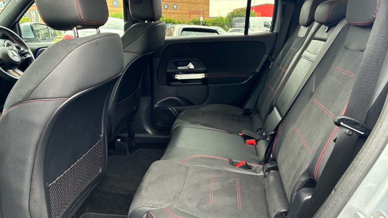 Mercedes-Benz GLB 200 AMG Line Premium 5dr 7G-Tronic Petrol Estate